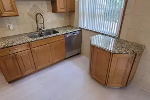 2067 Sherwin Ave, Des Plaines, IL 60018 - Photo 13