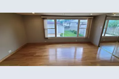 2067 Sherwin Avenue, Des Plaines, IL 60018 - Photo 21