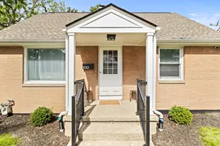 1012 Leith Ave, Waukegan, IL 60085 - Photo 3