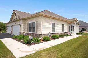 904 Baltimore St, McHenry, IL 60050 - Photo 1
