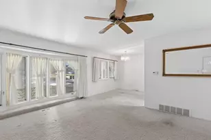 928 S 6th Ave, La Grange, IL 60525 - Photo 3