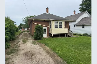 911 Clement Street, Joliet, IL 60435 - Photo 3