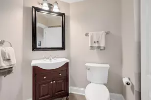 325 Ruby St, Clarendon Hills, IL 60514 - Photo 41