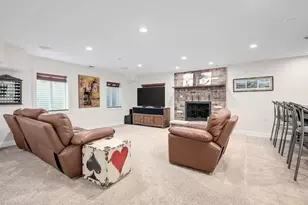 325 Ruby St, Clarendon Hills, IL 60514 - Photo 37