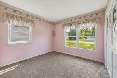 356 Banbury Avenue, Elk Grove Village, IL 60007 - Photo 15
