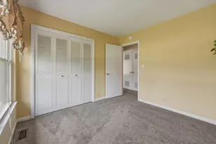 356 Banbury Ave, Elk Grove Village, IL 60007 - Photo 19