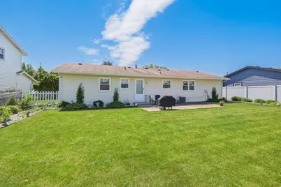 356 Banbury Avenue, Elk Grove Village, IL 60007 - Photo 21