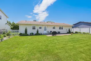 356 Banbury Ave, Elk Grove Village, IL 60007 - Photo 21