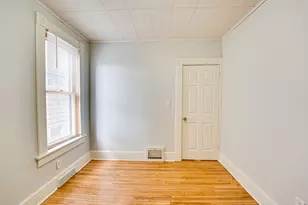714 Sexton St, Aurora, IL 60505 - Photo 11