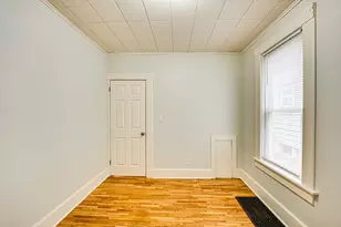 714 Sexton St, Aurora, IL 60505 - Photo 7
