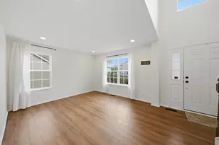 2432 Waterleaf Ln, Woodstock, IL 60098 - Photo 5