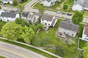 2432 Waterleaf Ln, Woodstock, IL 60098 - Photo 39