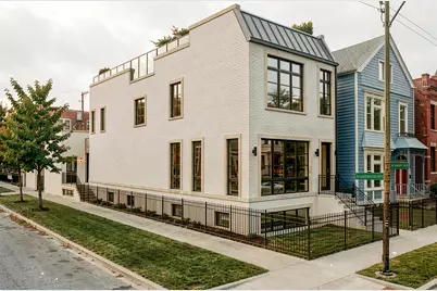 1303 W Barry Avenue, Chicago, IL 60657 - Photo 1