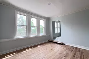 8856 S Lowe Ave, Chicago, IL 60620 - Photo 5