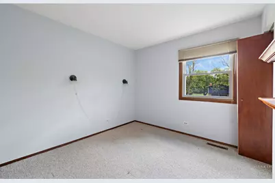 9517 Ballard Road, Crystal Lake, IL 60014 - Photo 27