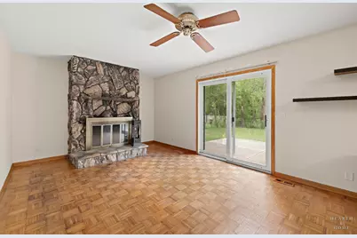 9517 Ballard Road, Crystal Lake, IL 60014 - Photo 17