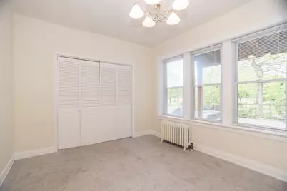 2226 W Arthur Avenue #1, Chicago, IL 60645 - Photo 11