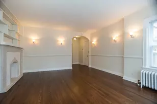 2226 W Arthur Ave, Chicago, IL 60645 - Photo 3