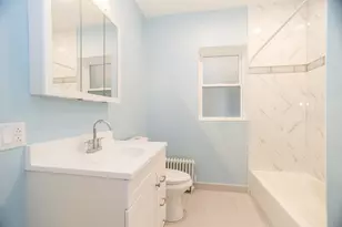 2226 W Arthur Ave, Chicago, IL 60645 - Photo 7