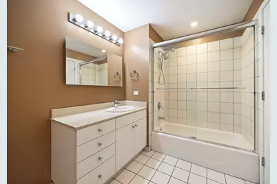 8 E Randolph Street #1803, Chicago, IL 60601 - Photo 9