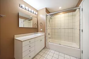 8 E Randolph St, Chicago, IL 60601 - Photo 9