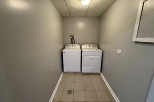 5146 W Dakin St, Chicago, IL 60641 - Photo 13