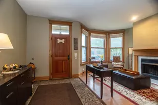 3512 N Bosworth Ave, Chicago, IL 60657 - Photo 3