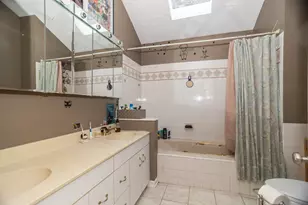 3512 N Bosworth Ave, Chicago, IL 60657 - Photo 23