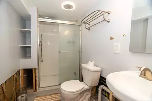 3512 N Bosworth Ave, Chicago, IL 60657 - Photo 25