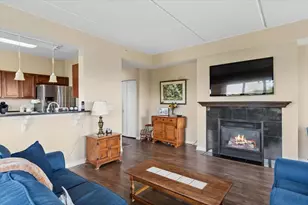 6420 Double Eagle Dr, Woodridge, IL 60517 - Photo 7