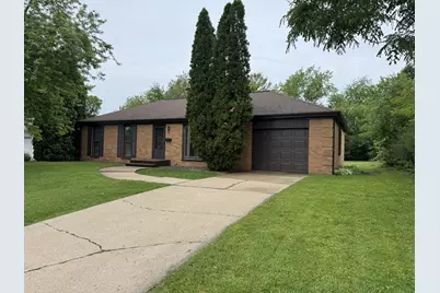 2006 Pine Street, Peru, IL 61354 - Photo 1