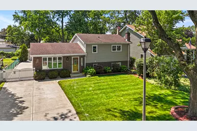786 N Parker Street, Elmhurst, IL 60126 - Photo 1