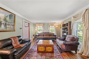 2506 Highland Dr, Palatine, IL 60067 - Photo 3