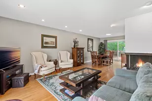 816 Holmes Ave, Deerfield, IL 60015 - Photo 5