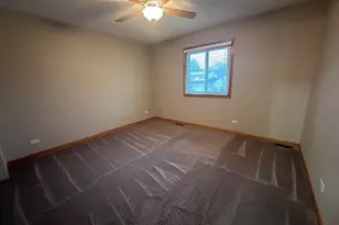 590 Alice Pl, Elgin, IL 60123 - Photo 17