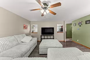200 Fernwood Rd, Montgomery, IL 60538 - Photo 5