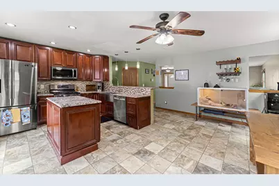 200 Fernwood Road, Montgomery, IL 60538 - Photo 11