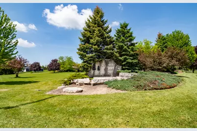 2600 Sanctuary Lane, Spring Grove, IL 60081 - Photo 11
