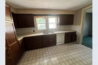 529 N 2nd Street, Watseka, IL 60970 - Photo 5