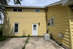 529 N 2nd St, Watseka, IL 60970 - Photo 15