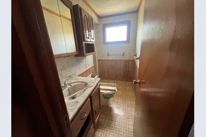529 N 2nd Street, Watseka, IL 60970 - Photo 11