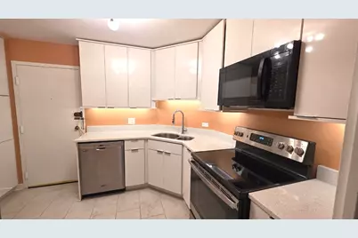 6033 N Sheridan Road #5G, Chicago, IL 60660 - Photo 5