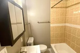 1024 W Leland Ave, Chicago, IL 60640 - Photo 7