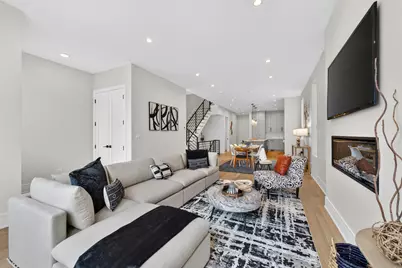 1728 N Sawyer Avenue #A, Chicago, IL 60647 - Photo 21