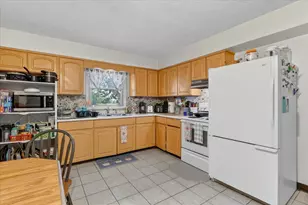 2140 Davis Dr, Belvidere, IL 61008 - Photo 9