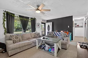 2140 Davis Dr, Belvidere, IL 61008 - Photo 13