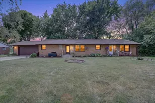 2140 Davis Dr, Belvidere, IL 61008 - Photo 1