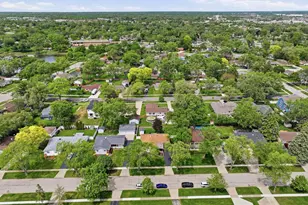 540 Milan Ln, Hoffman Estates, IL 60169 - Photo 29