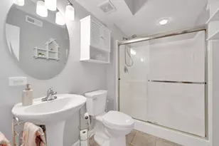635 Perrie Dr, Elk Grove Village, IL 60007 - Photo 15