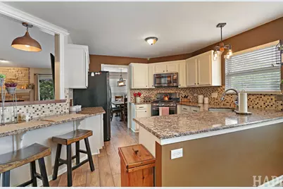 326 Garrison Circle, Port Barrington, IL 60010 - Photo 11